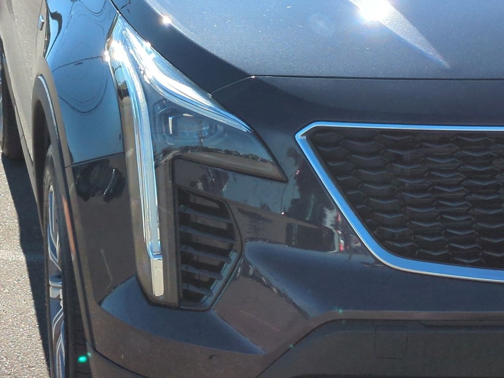 Thumbnail: 2023 Cadillac XT4 - 22