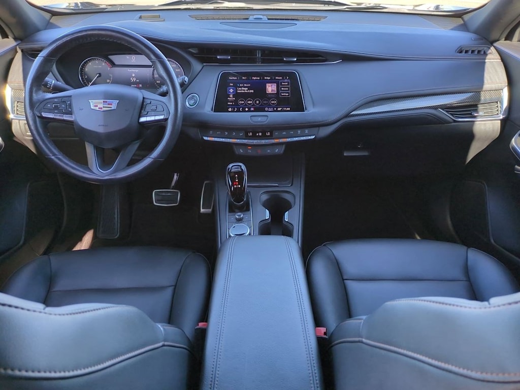 Thumbnail: 2023 Cadillac XT4 - 9