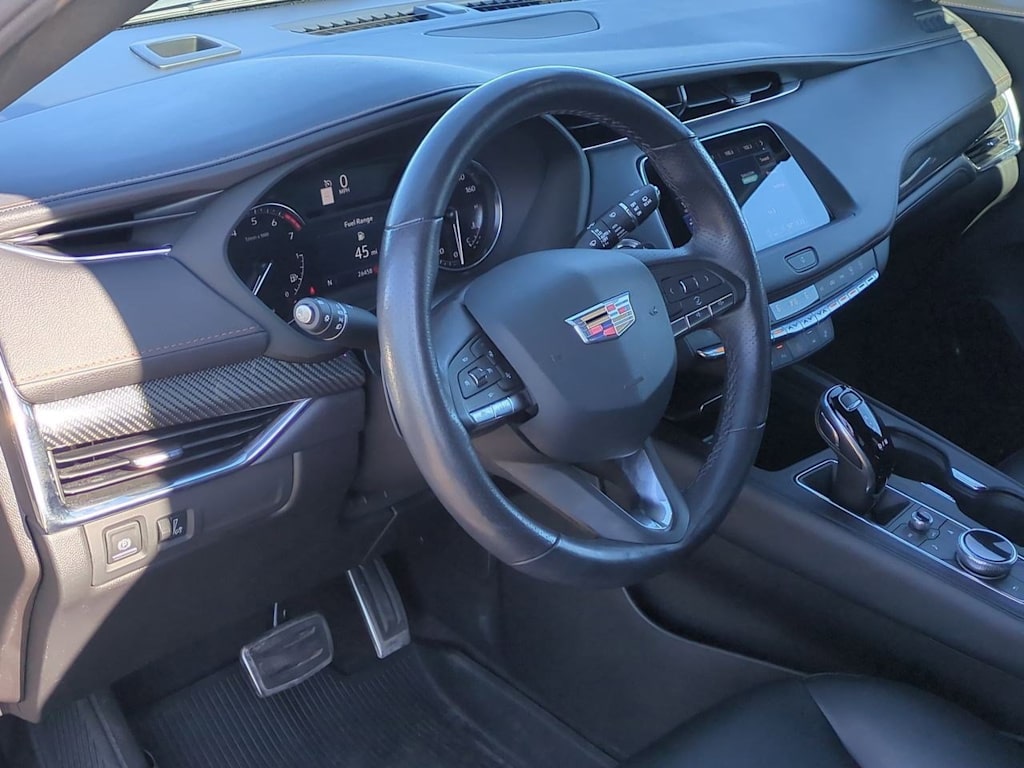 Thumbnail: 2023 Cadillac XT4 - 2