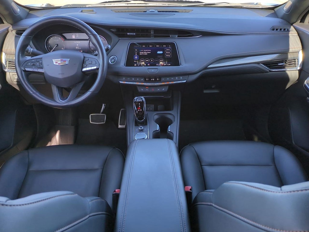 Thumbnail: 2023 Cadillac XT4 - 8