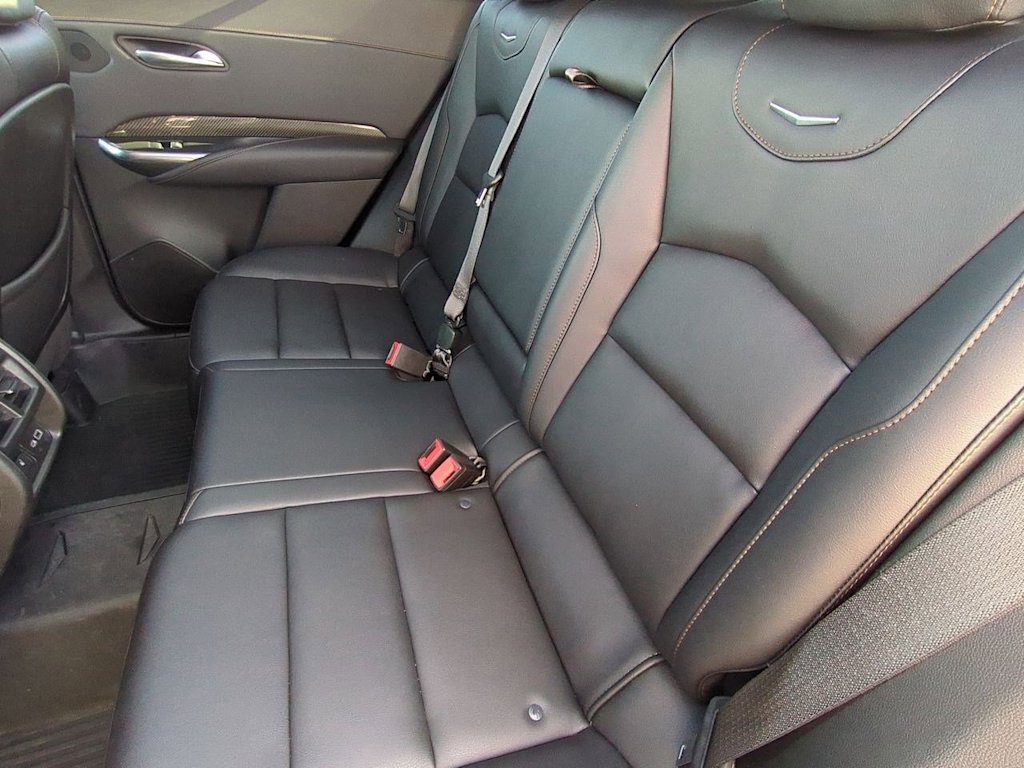 Thumbnail: 2023 Cadillac XT4 - 11