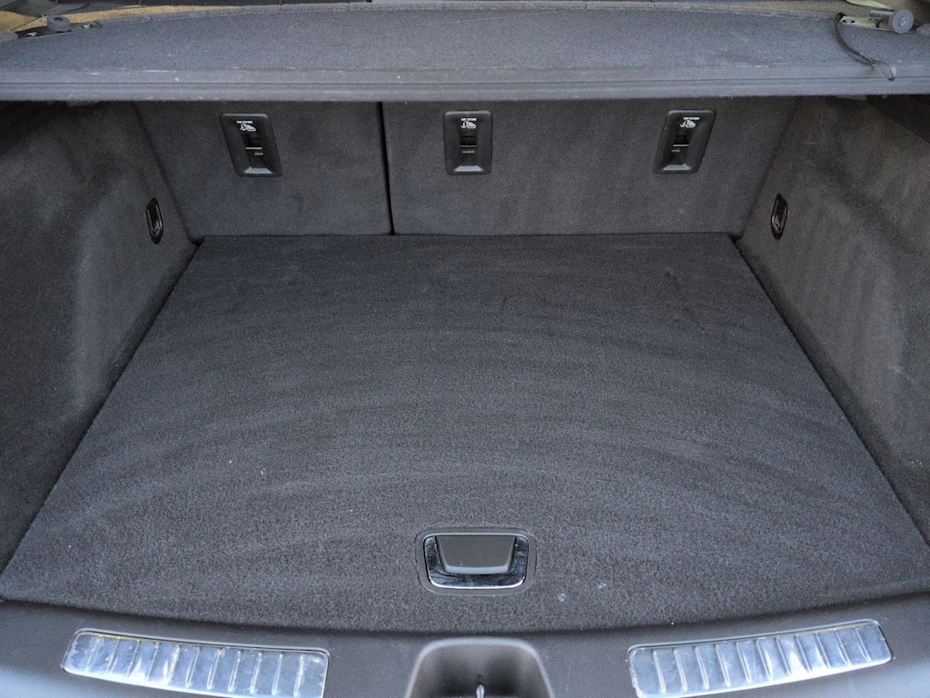 Thumbnail: 2023 Cadillac XT4 - 17