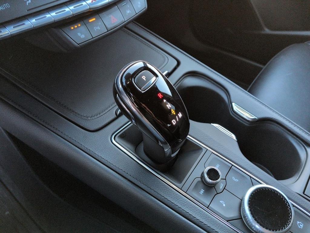 Thumbnail: 2023 Cadillac XT4 - 15