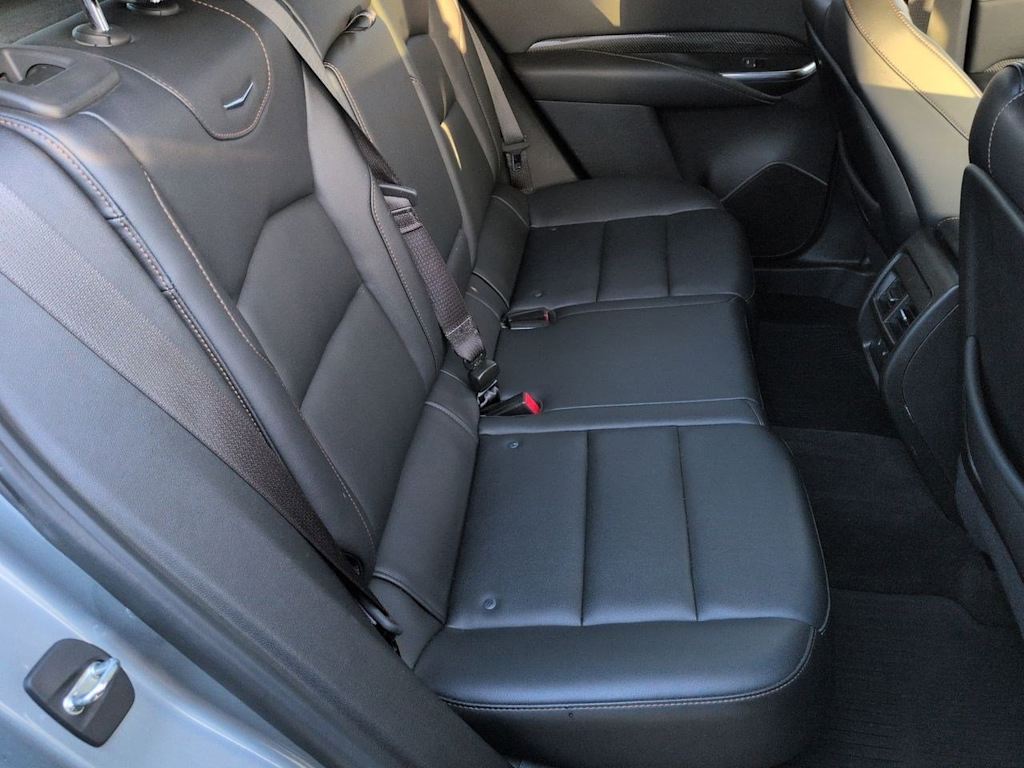 Thumbnail: 2023 Cadillac XT4 - 28