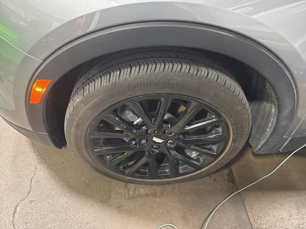 Thumbnail: 2023 Cadillac XT4 - 5