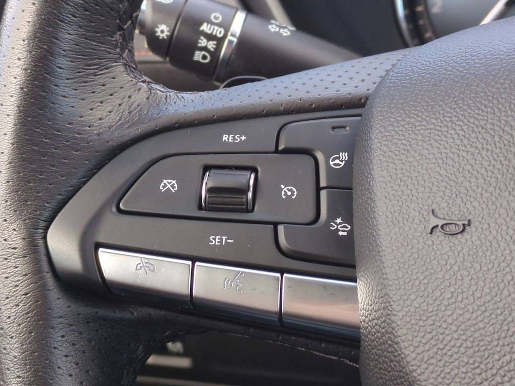 Thumbnail: 2023 Cadillac XT4 - 30