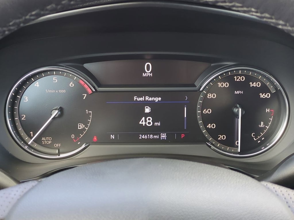 Thumbnail: 2023 Cadillac XT4 - 16