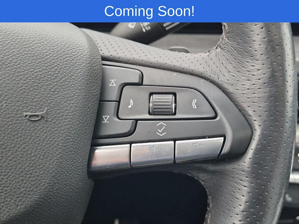 Thumbnail: 2024 Cadillac XT4 - 32