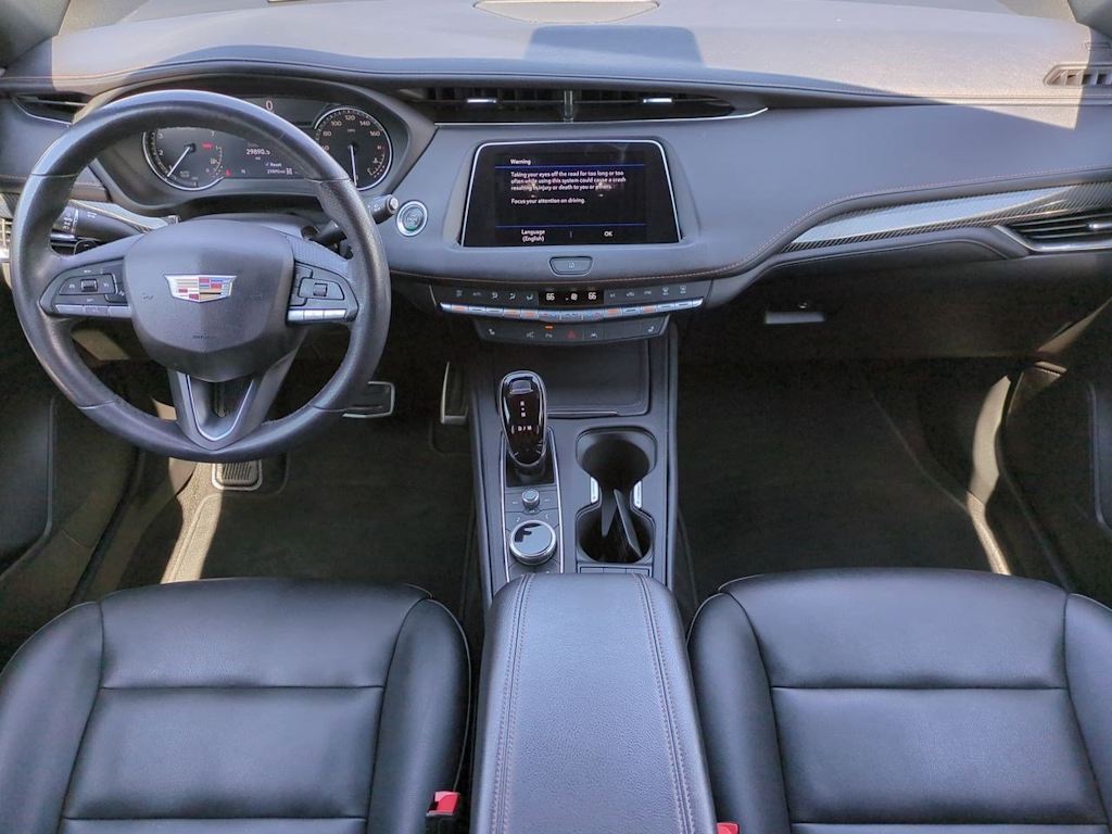 2022 Cadillac XT4 Sport 9