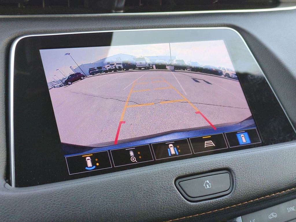 2022 Cadillac XT4 Sport 33