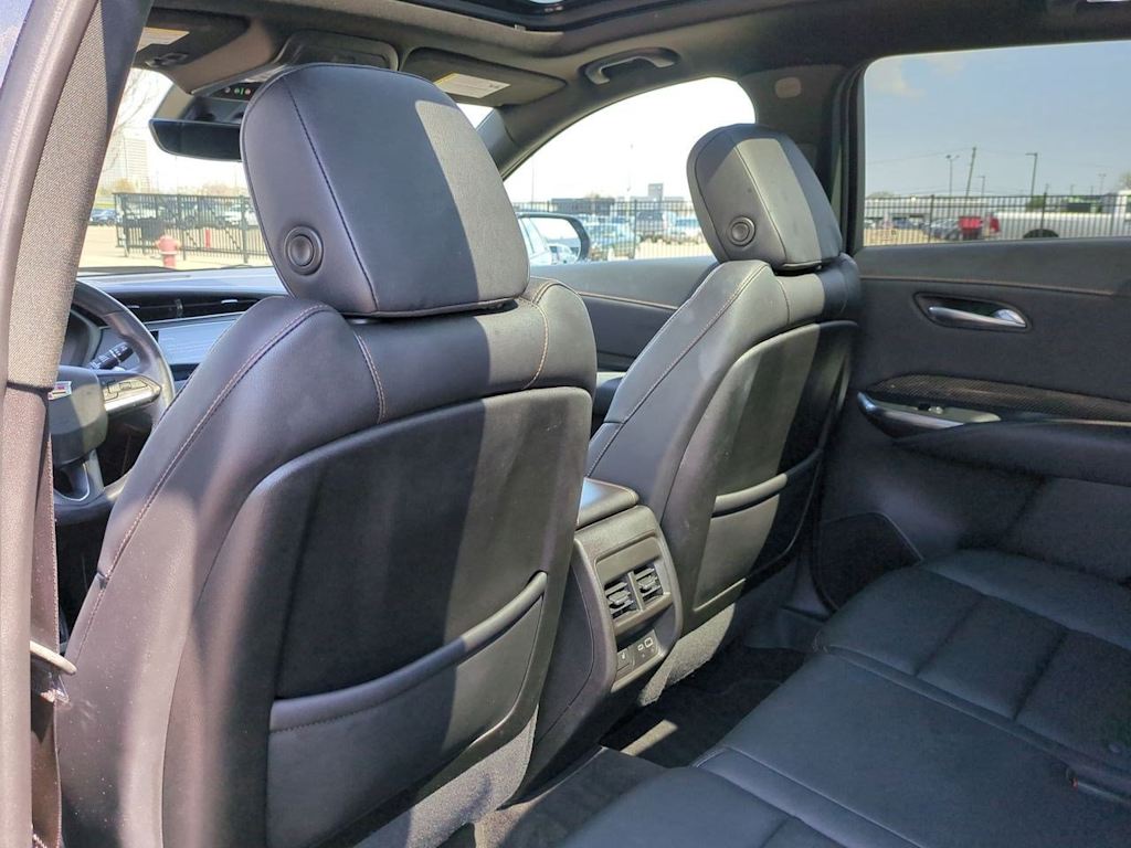 2022 Cadillac XT4 Sport 12