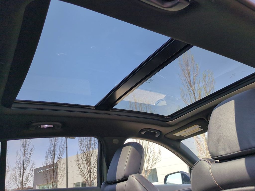 2022 Cadillac XT4 Sport 29