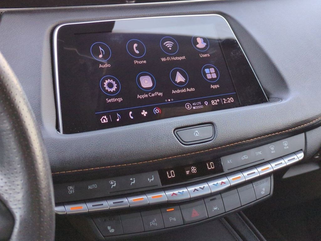2022 Cadillac XT4 Sport 14