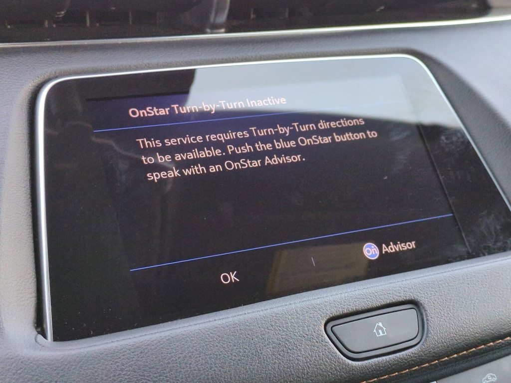 2022 Cadillac XT4 Sport 32