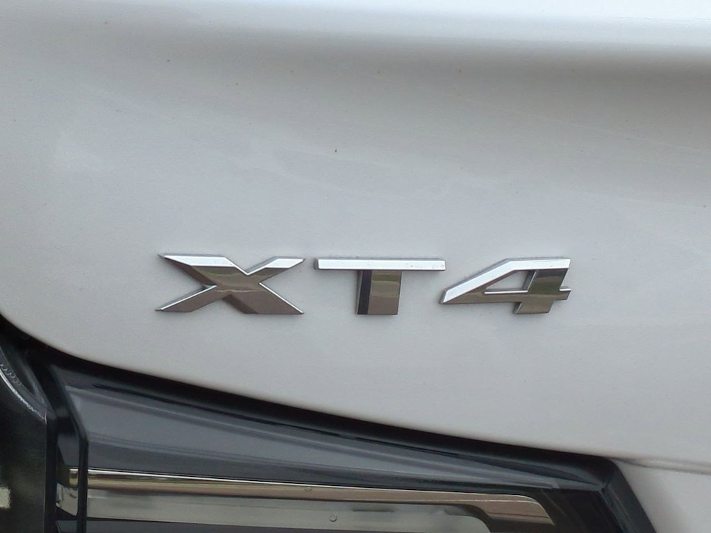 2022 Cadillac XT4 Sport 25