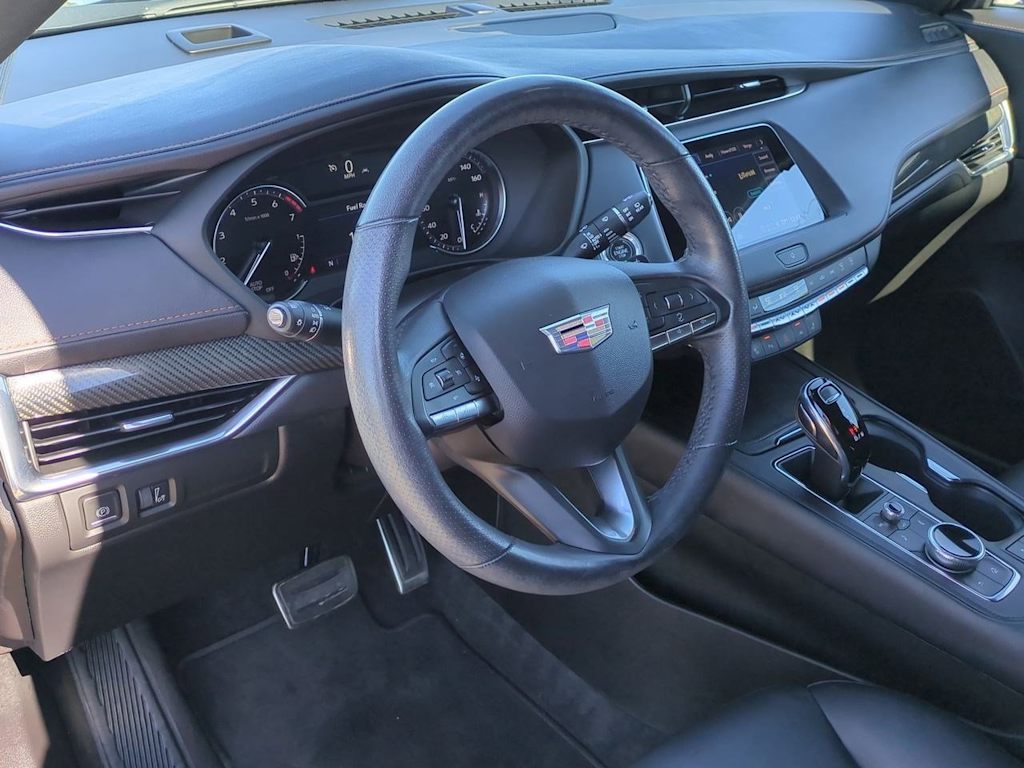 Thumbnail: 2023 Cadillac XT4 - 2