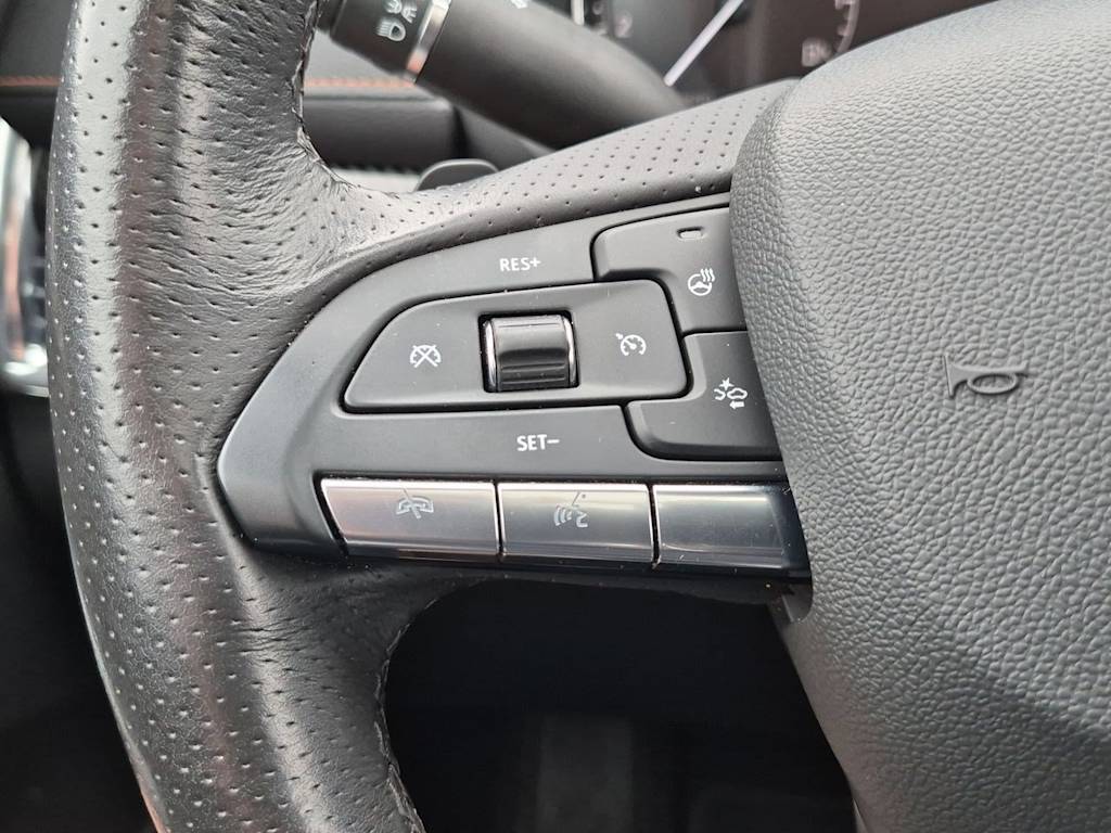 Thumbnail: 2023 Cadillac XT4 - 31