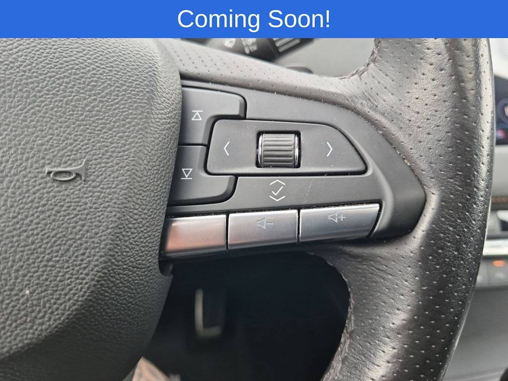 Thumbnail: 2023 Cadillac XT4 - 32