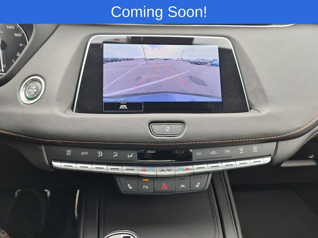 Thumbnail: 2023 Cadillac XT4 - 14