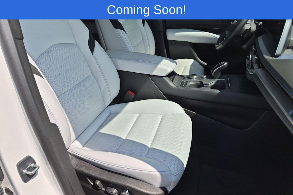 Thumbnail: 2024 Cadillac XT4 - 12