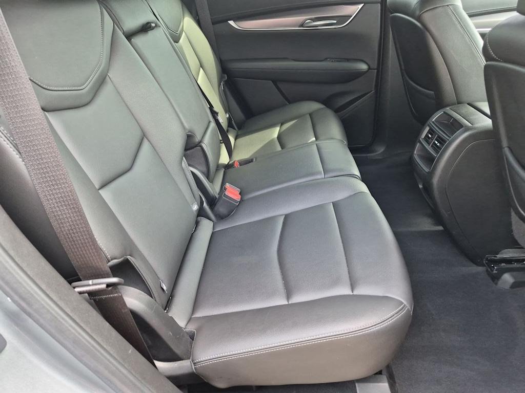 Thumbnail: 2023 Cadillac XT5 - 28