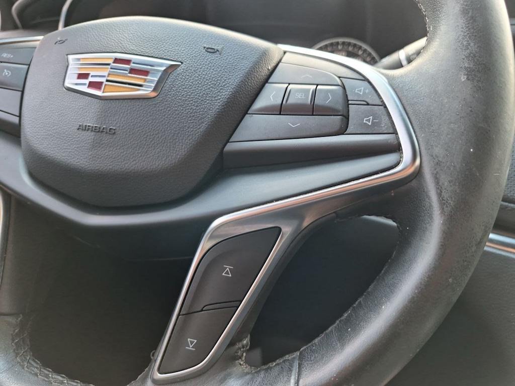 Thumbnail: 2023 Cadillac XT5 - 29