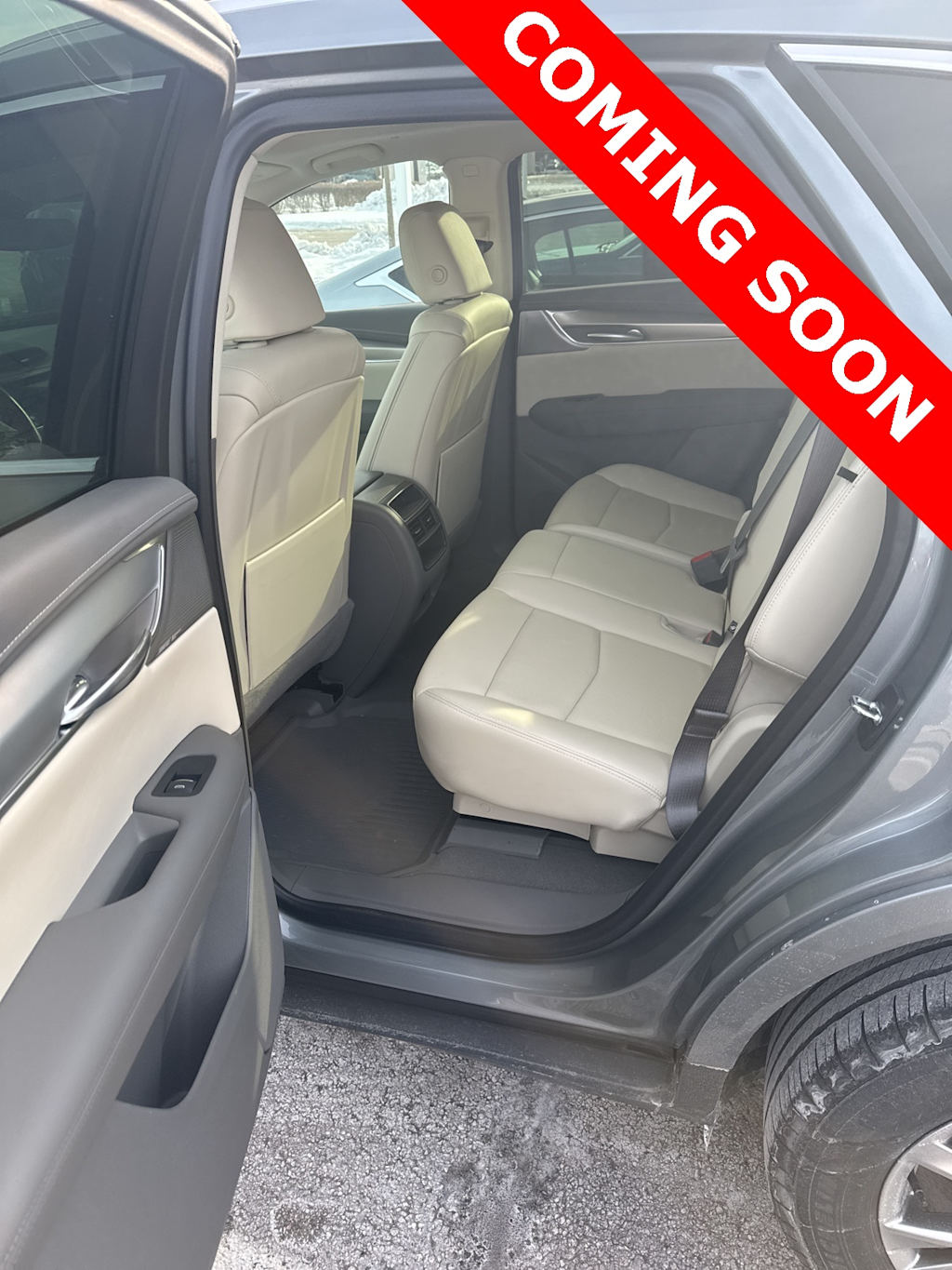 Thumbnail: 2023 Cadillac XT5 - 6