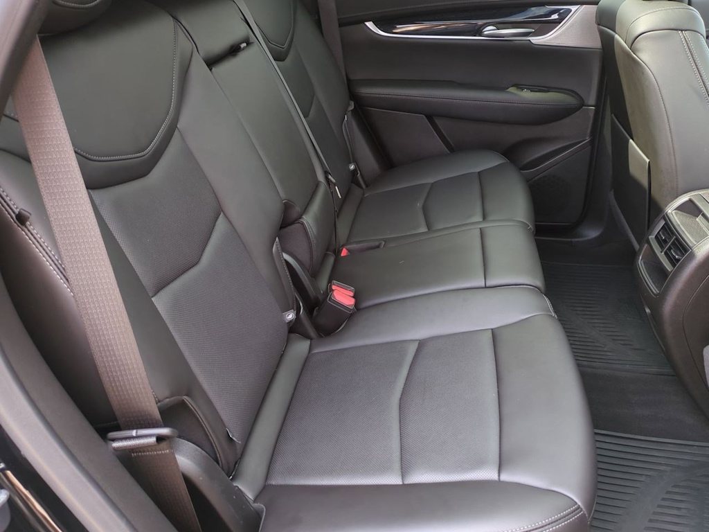 Thumbnail: 2023 Cadillac XT5 - 28