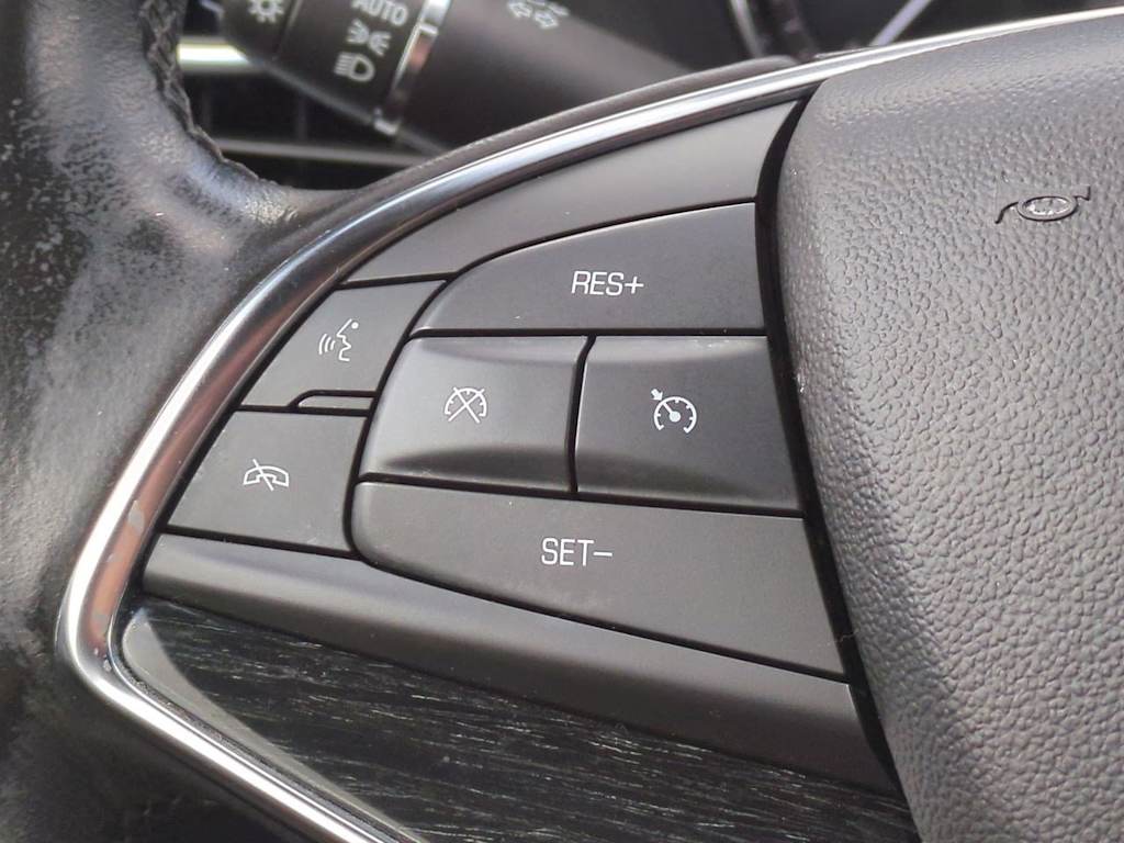 Thumbnail: 2023 Cadillac XT5 - 30