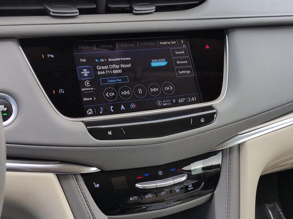 Thumbnail: 2023 Cadillac XT5 - 15