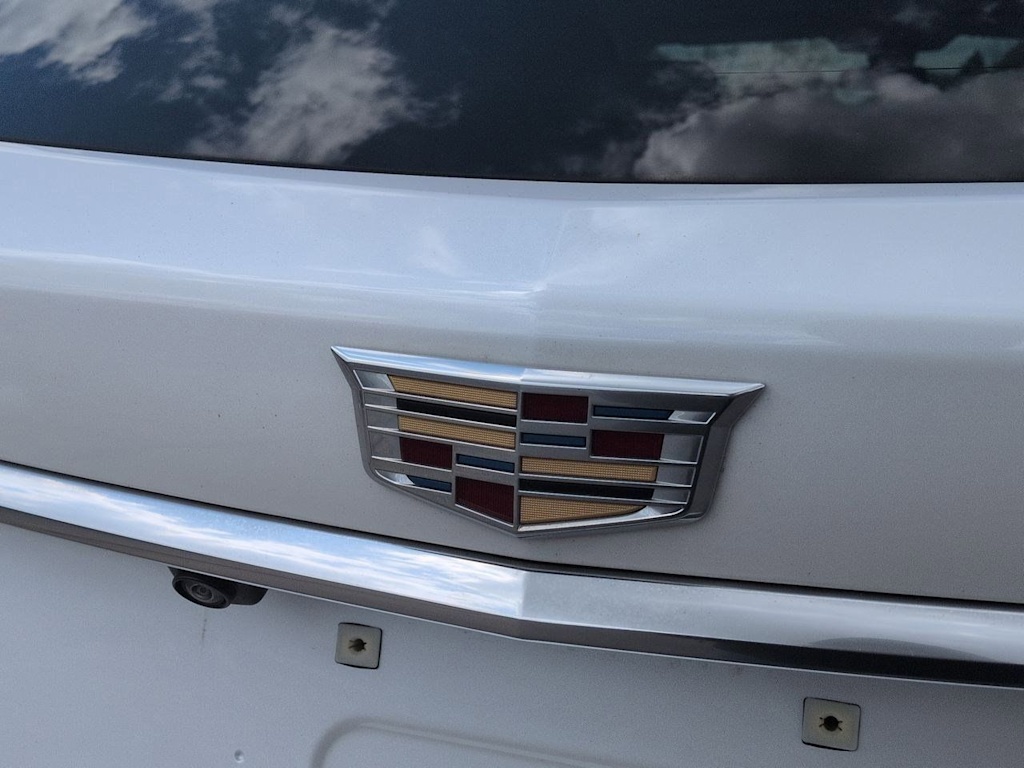 Thumbnail: 2023 Cadillac XT5 - 7