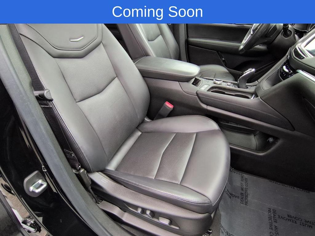 Thumbnail: 2023 Cadillac XT5 - 12