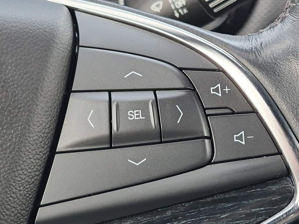 Thumbnail: 2024 Cadillac XT5 - 32