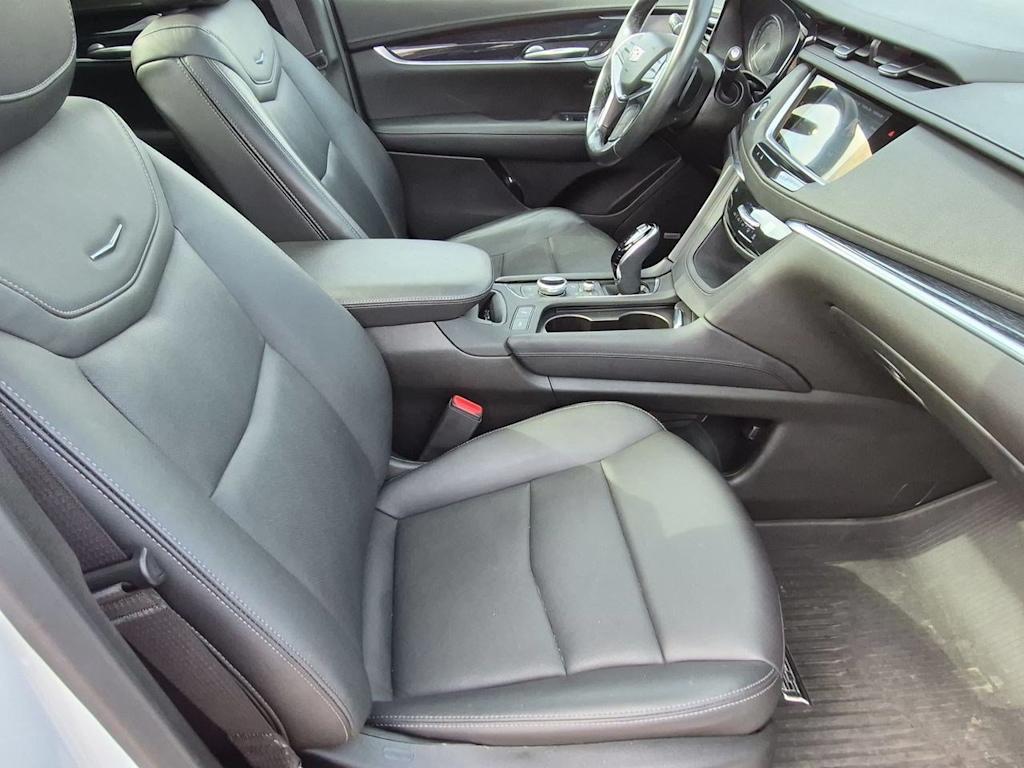 Thumbnail: 2024 Cadillac XT5 - 30