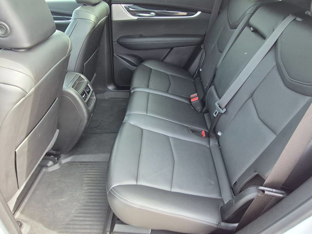 Thumbnail: 2024 Cadillac XT5 - 27