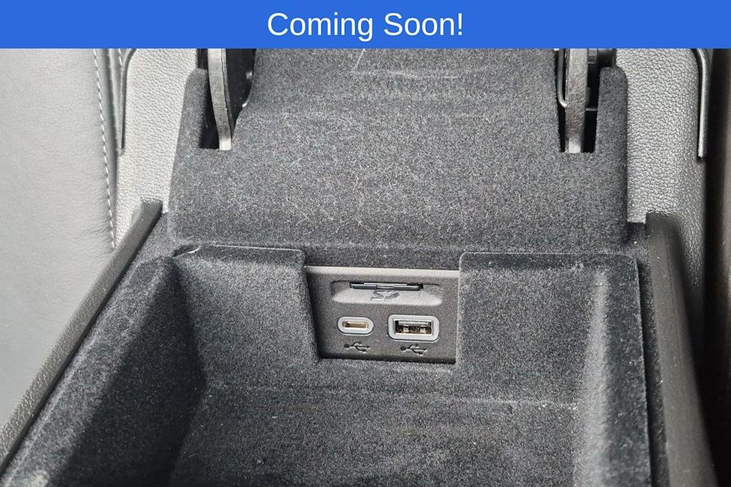 Thumbnail: 2023 Cadillac XT5 - 33