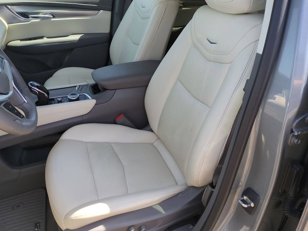 2023 Cadillac XT5 Premium Luxury 11