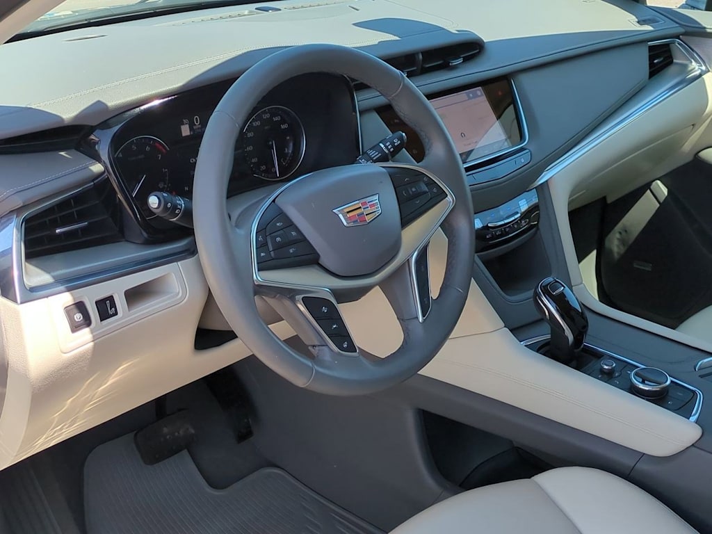 2023 Cadillac XT5 Premium Luxury 2