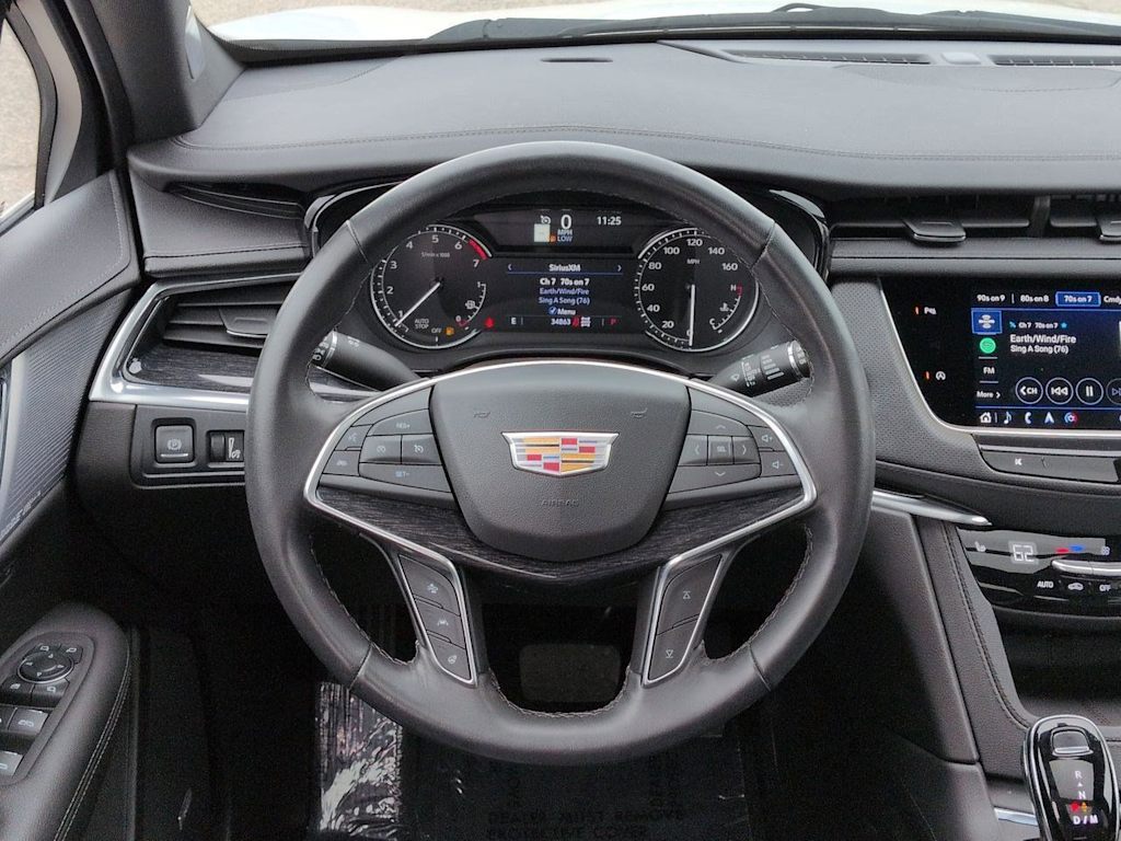 Thumbnail: 2023 Cadillac XT5 - 14