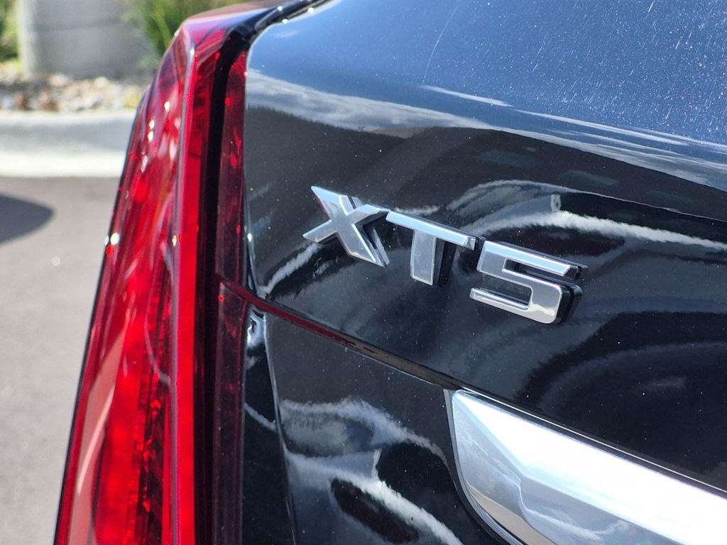Thumbnail: 2024 Cadillac XT5 - 24