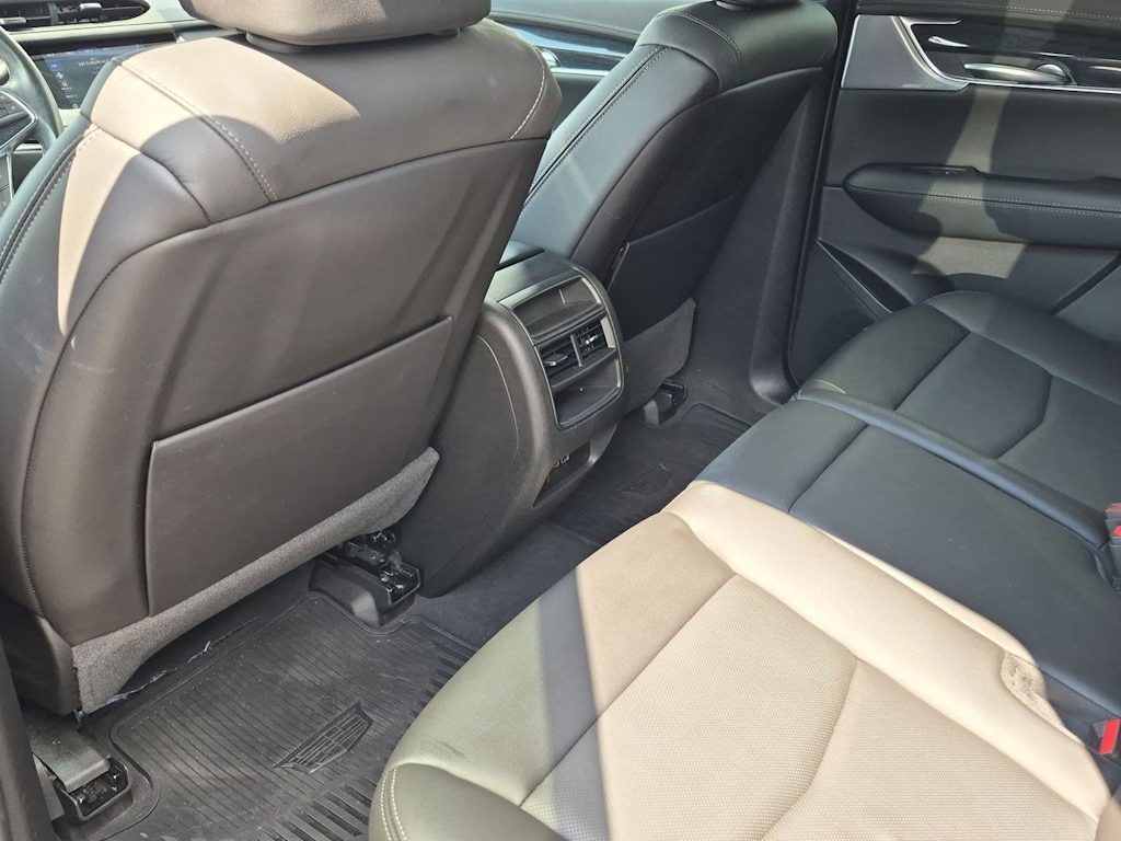 Thumbnail: 2024 Cadillac XT5 - 13
