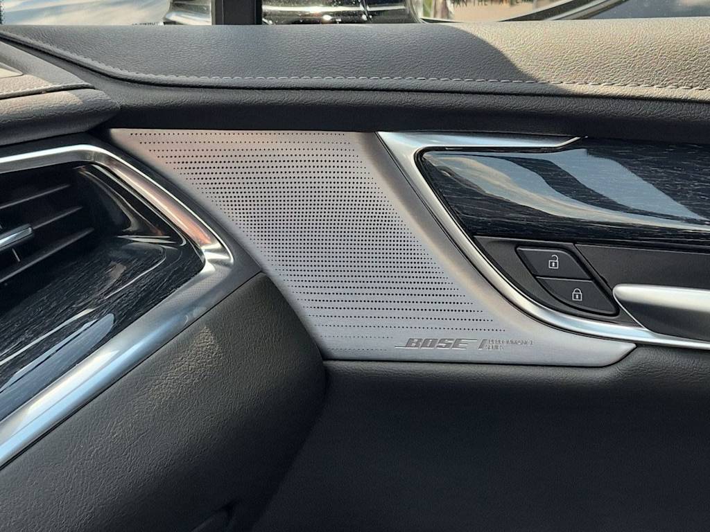 Thumbnail: 2024 Cadillac XT5 - 34