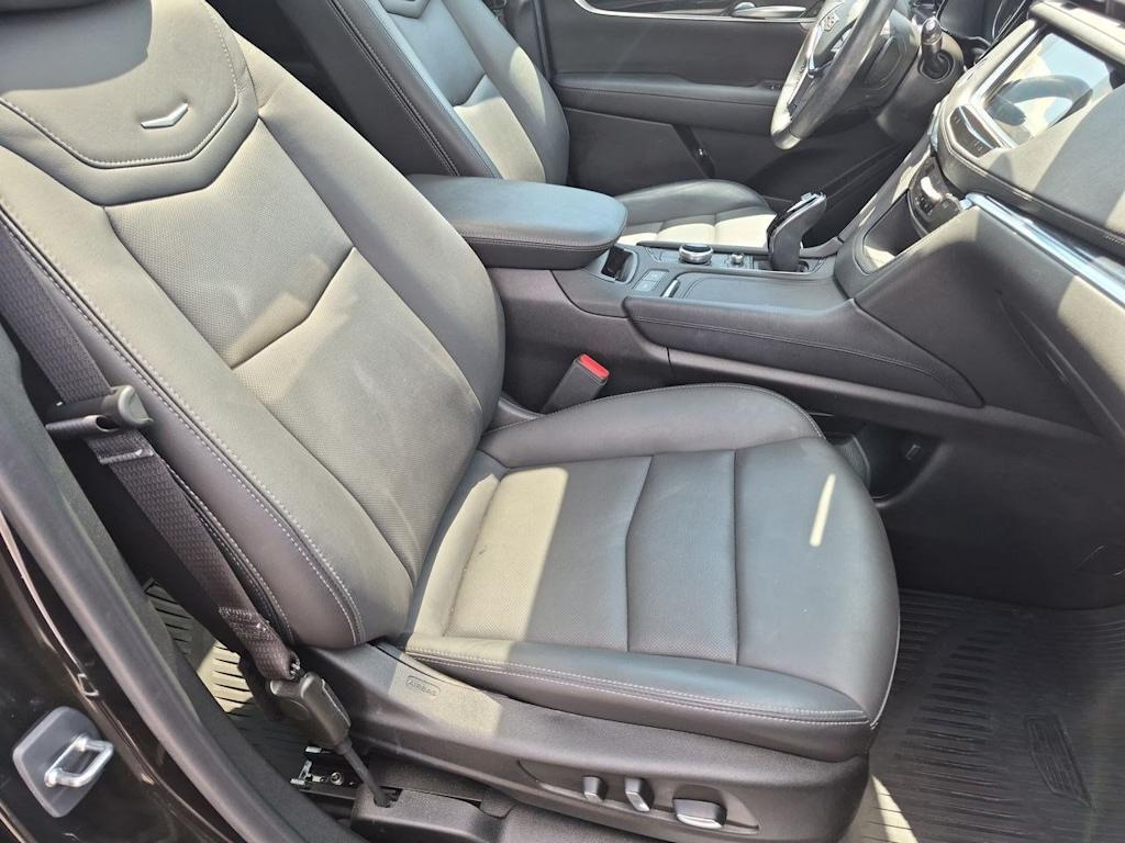 Thumbnail: 2024 Cadillac XT5 - 12