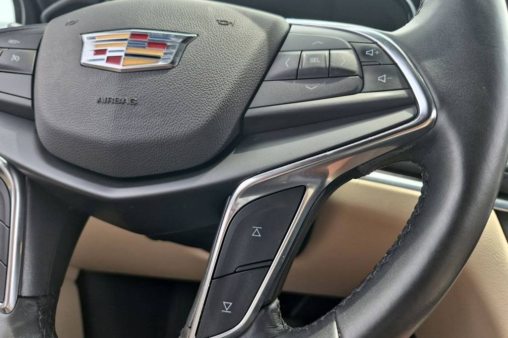 Thumbnail: 2019 Cadillac XT5 - 30