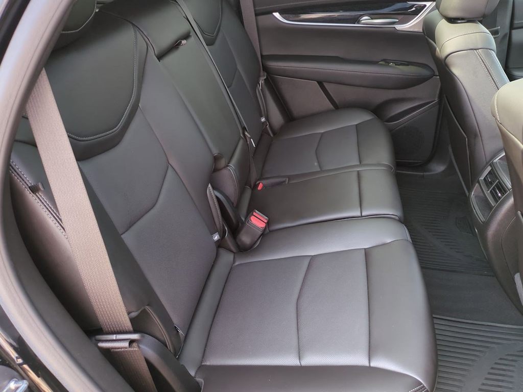 Thumbnail: 2023 Cadillac XT5 - 27