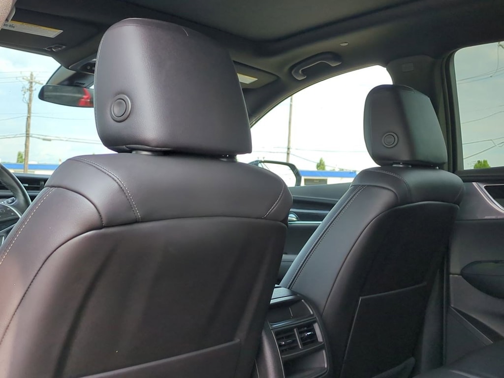 Thumbnail: 2023 Cadillac XT5 - 12