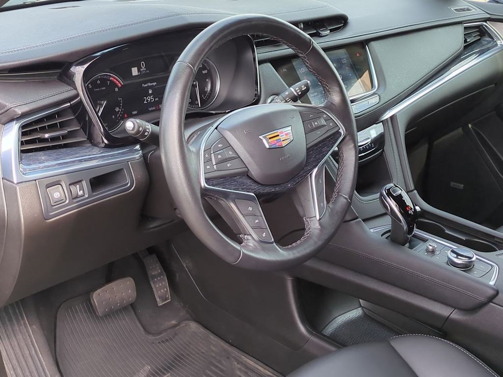 Thumbnail: 2023 Cadillac XT5 - 2