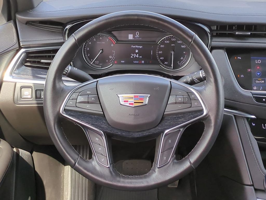 Thumbnail: 2023 Cadillac XT5 - 13