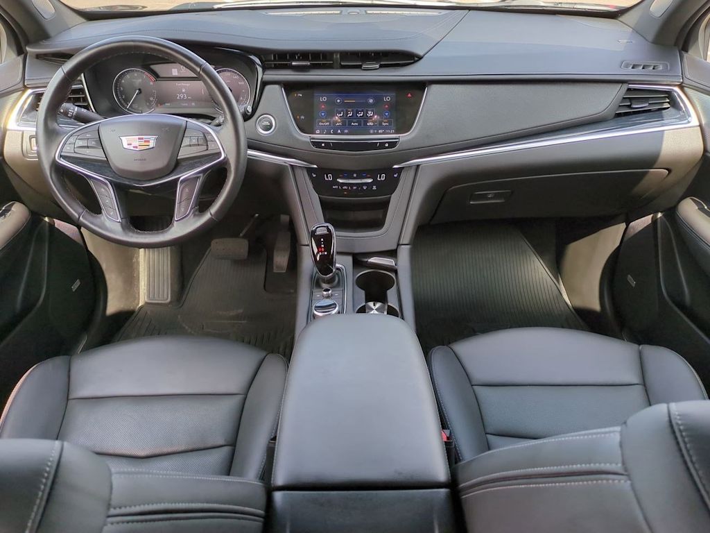 Thumbnail: 2023 Cadillac XT5 - 9