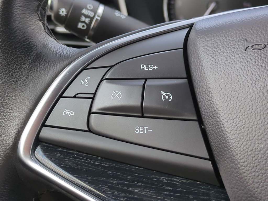 Thumbnail: 2023 Cadillac XT5 - 29
